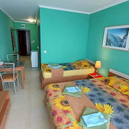 Apartment Akrotiria *