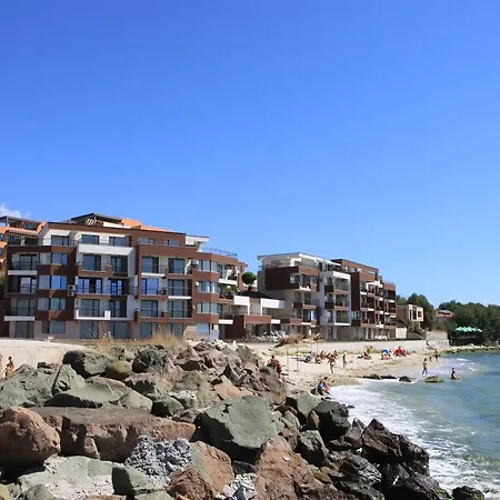Akrotiria Apartment